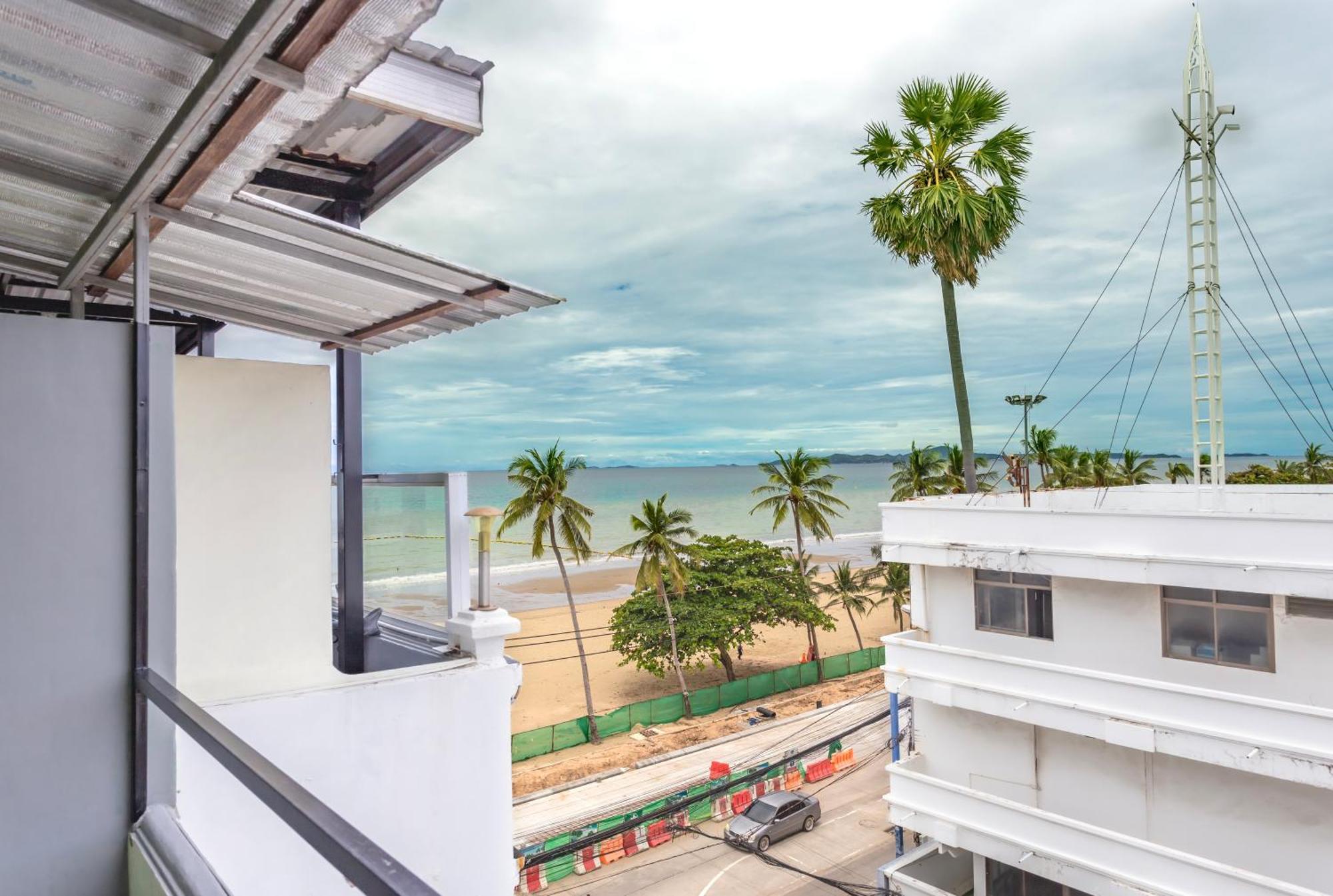 Happy Jomtien - Beachfront 部屋 写真